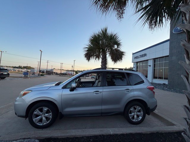 Used 2015 Subaru Forester 2.5i Premium w/ All-Weather Package AWD/4WD image 5