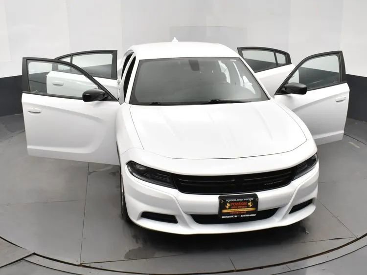 Used 2023 Dodge Charger SXT RWD image 10