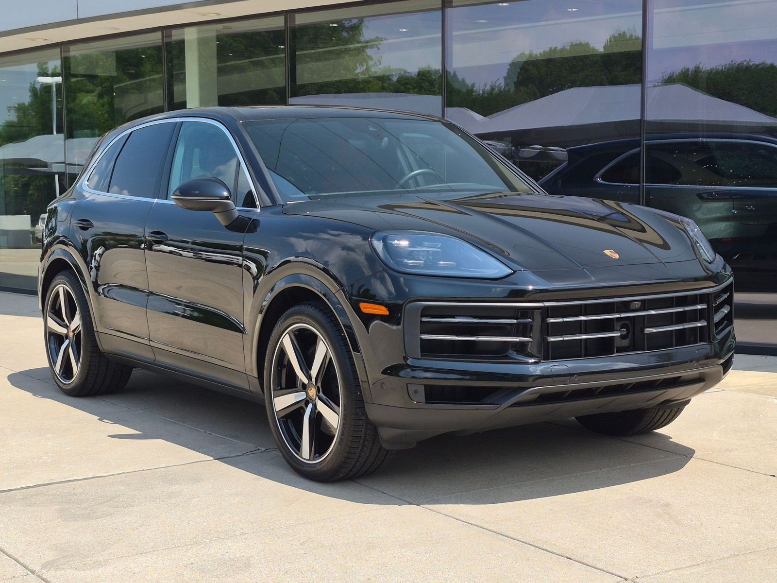 Certified 2026 Porsche Cayenne AWD/4WD image 7