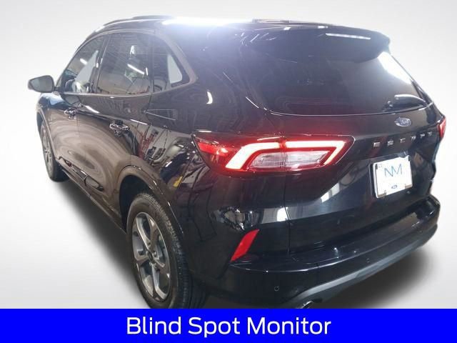 Certified 2023 Ford Escape ST-Line w/ Tech Pack #1 AWD/4WD image 7