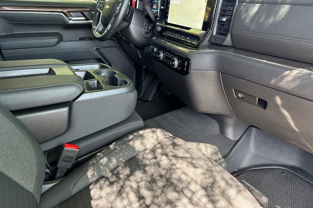 Used 2024 Chevrolet Silverado 1500 LT w/ Safety Package RWD image 17