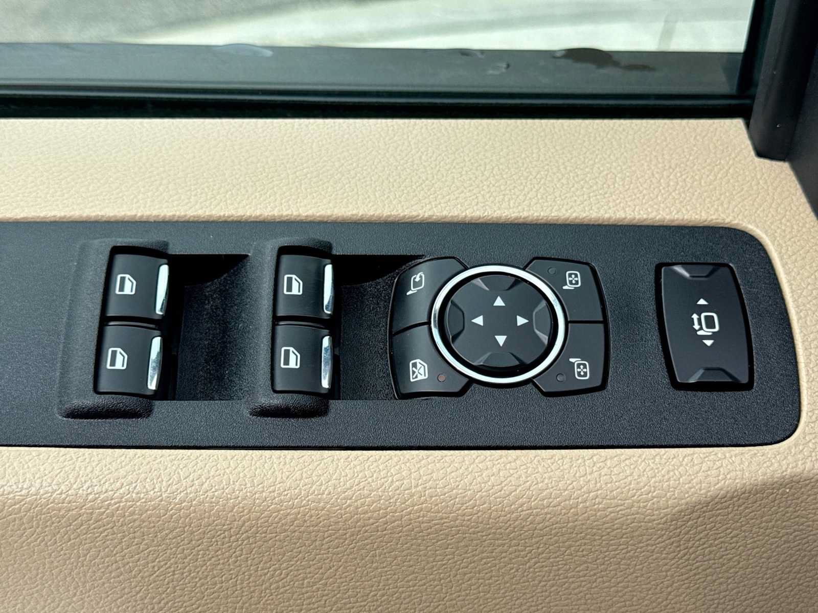Used 2019 Ford F250 Lariat AWD/4WD image 17