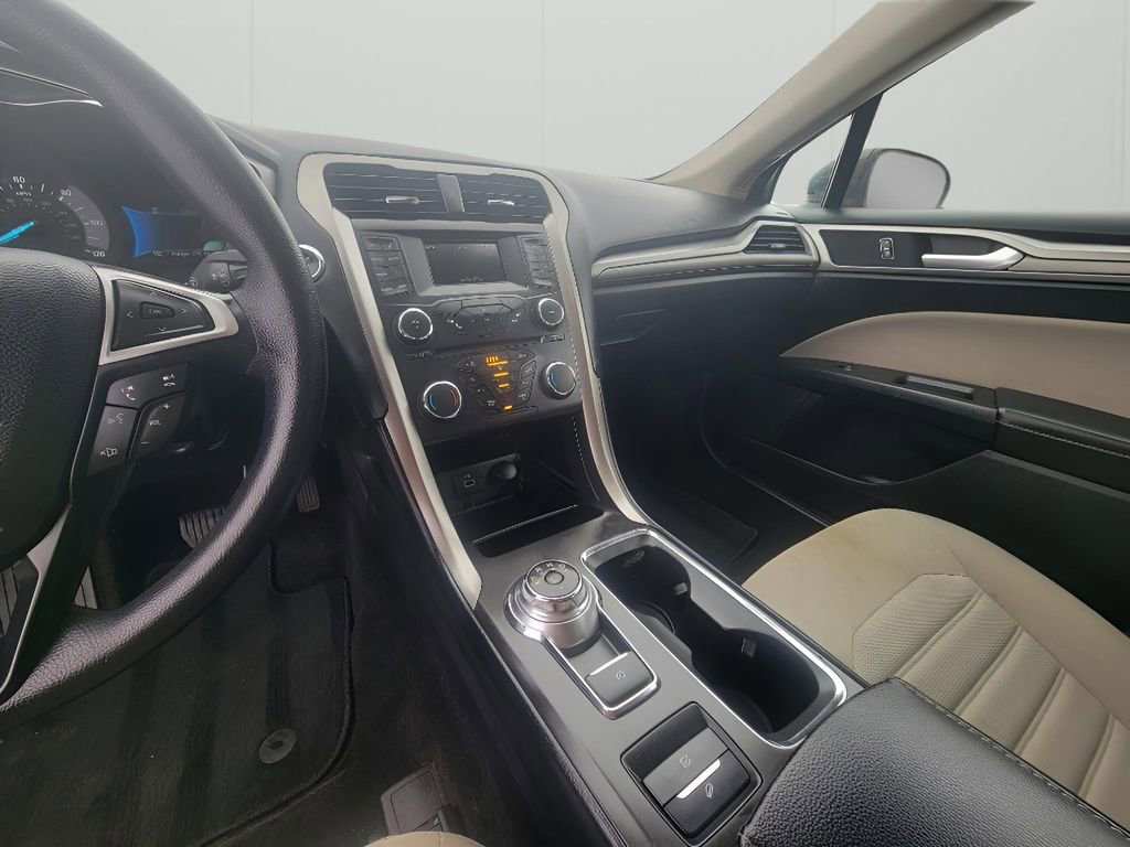 Used 2018 Ford Fusion S image 18