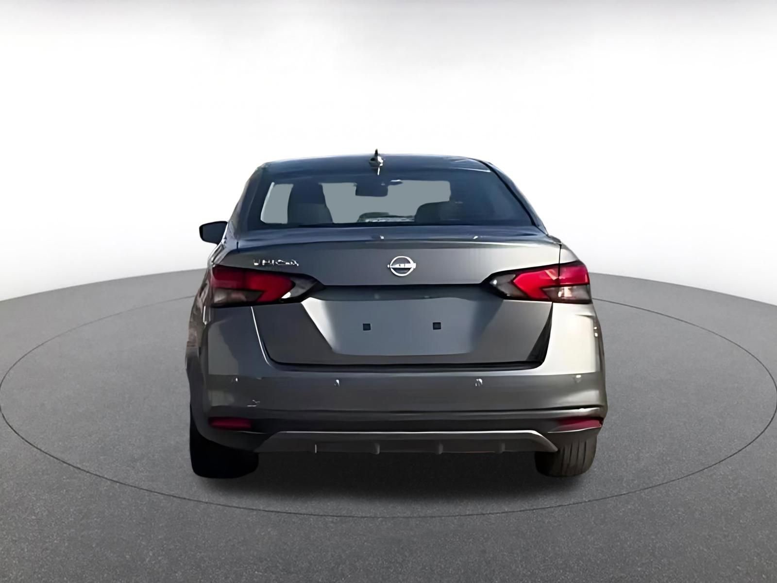 Used 2025 Nissan Versa SV image 11