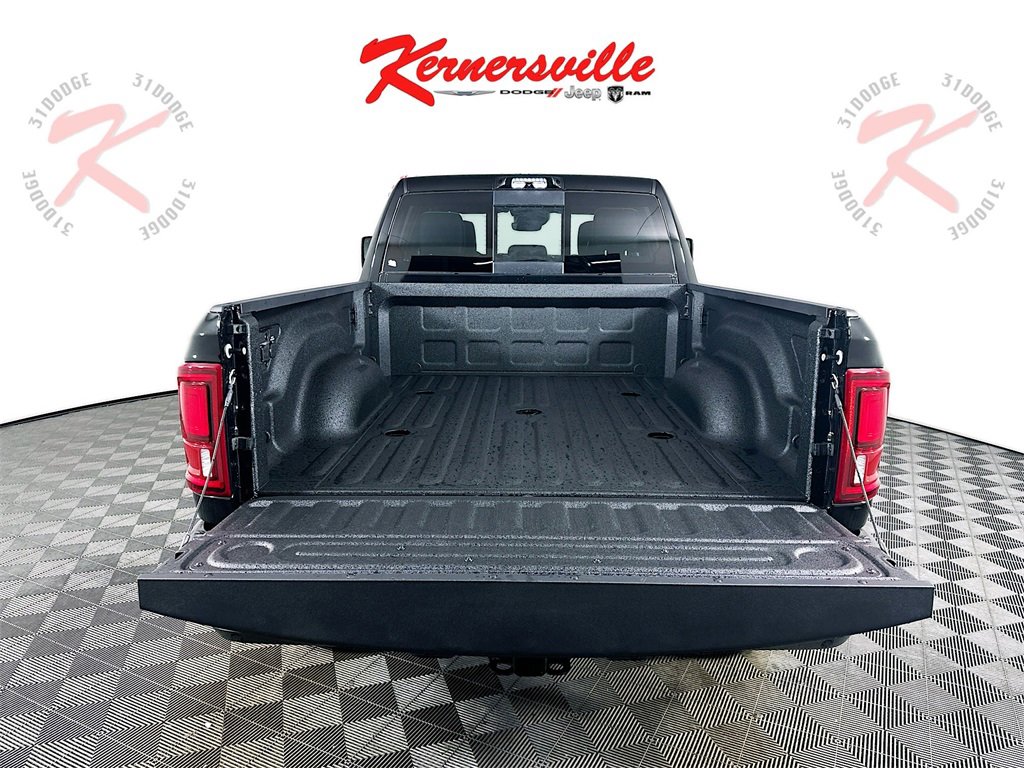 New 2025 RAM 2500 Limited w/ Towing Technology Group image 16