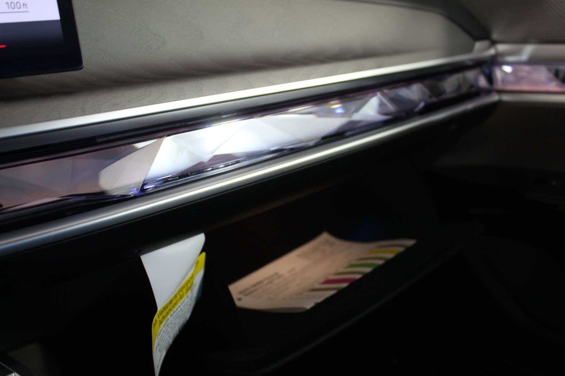 Used 2026 BMW i7 M70 w/ Premium Package image 30