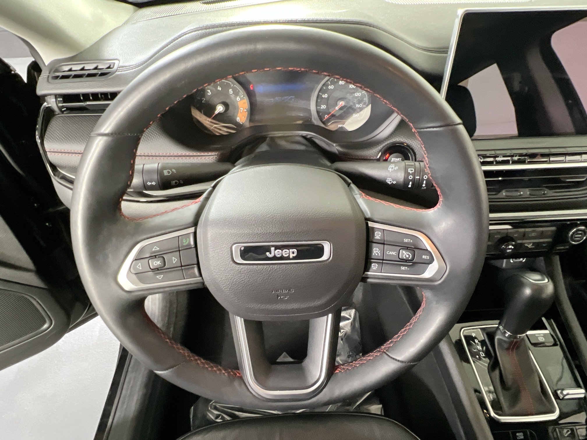 Used 2022 Jeep Compass Trailhawk w/ Trailhawk Convenience Group image 11