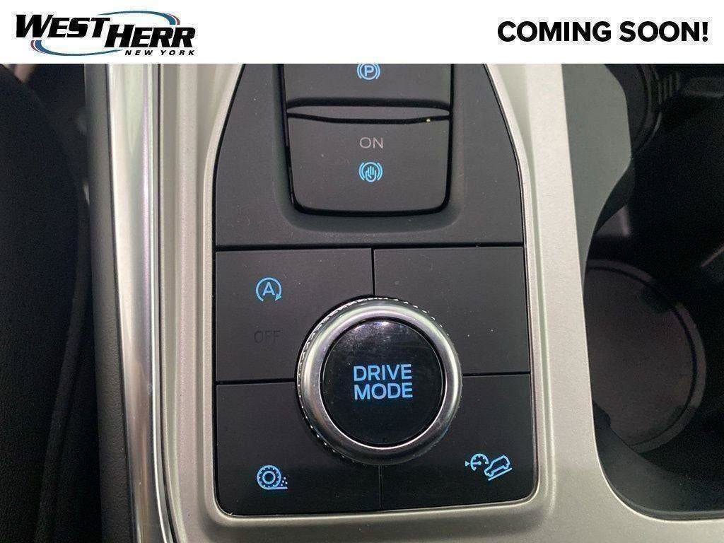 Used 2024 Ford Explorer XLT w/ Equipment Group 202A AWD/4WD image 39