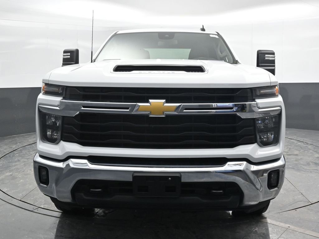 Used 2024 Chevrolet Silverado 2500 LT w/ Convenience Package image 5