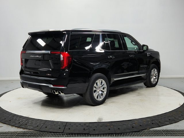 Used 2025 GMC Yukon Denali AWD/4WD image 8