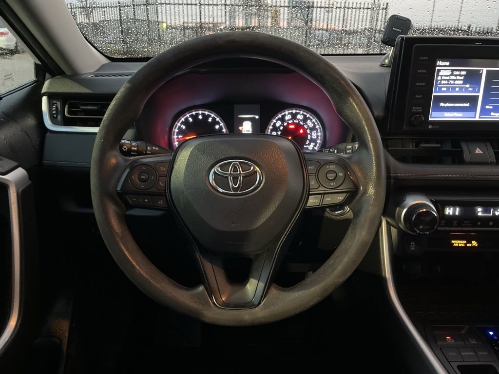 Used 2021 Toyota RAV4 XLE image 17