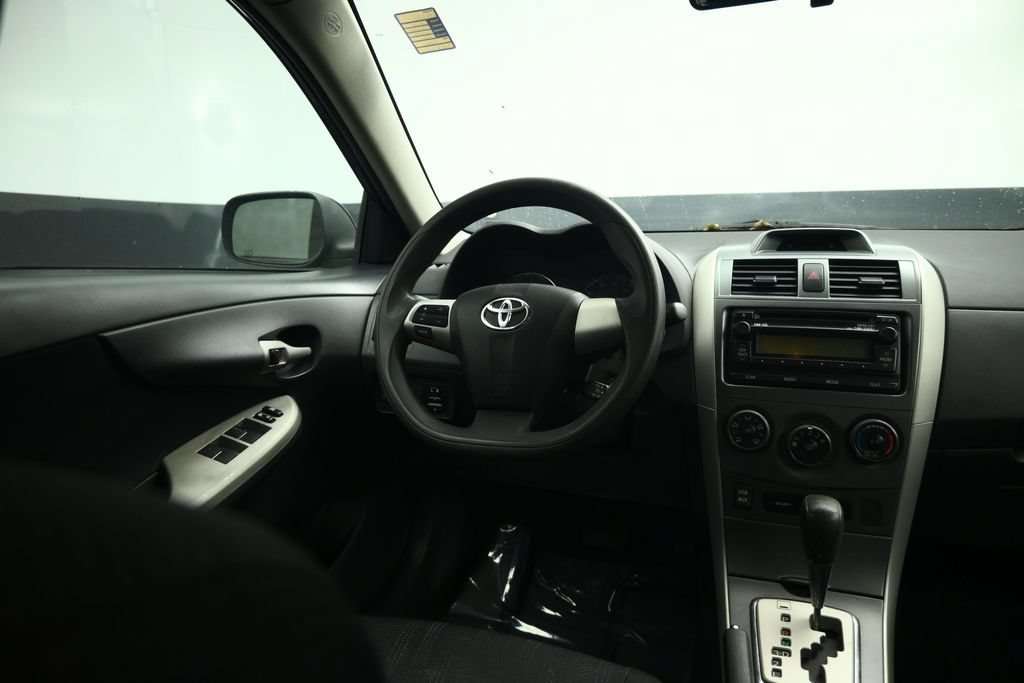 Used 2012 Toyota Corolla S FWD image 39