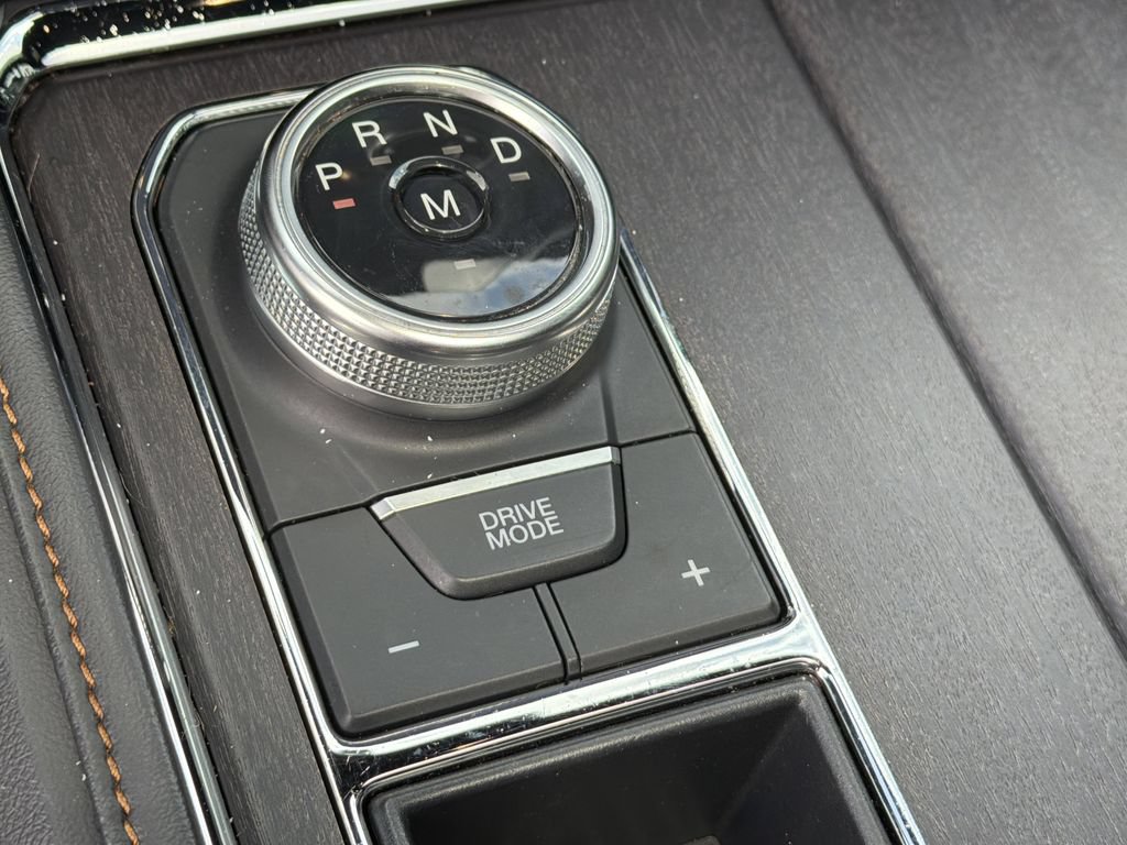 Used 2024 Ford Expedition Platinum RWD image 26