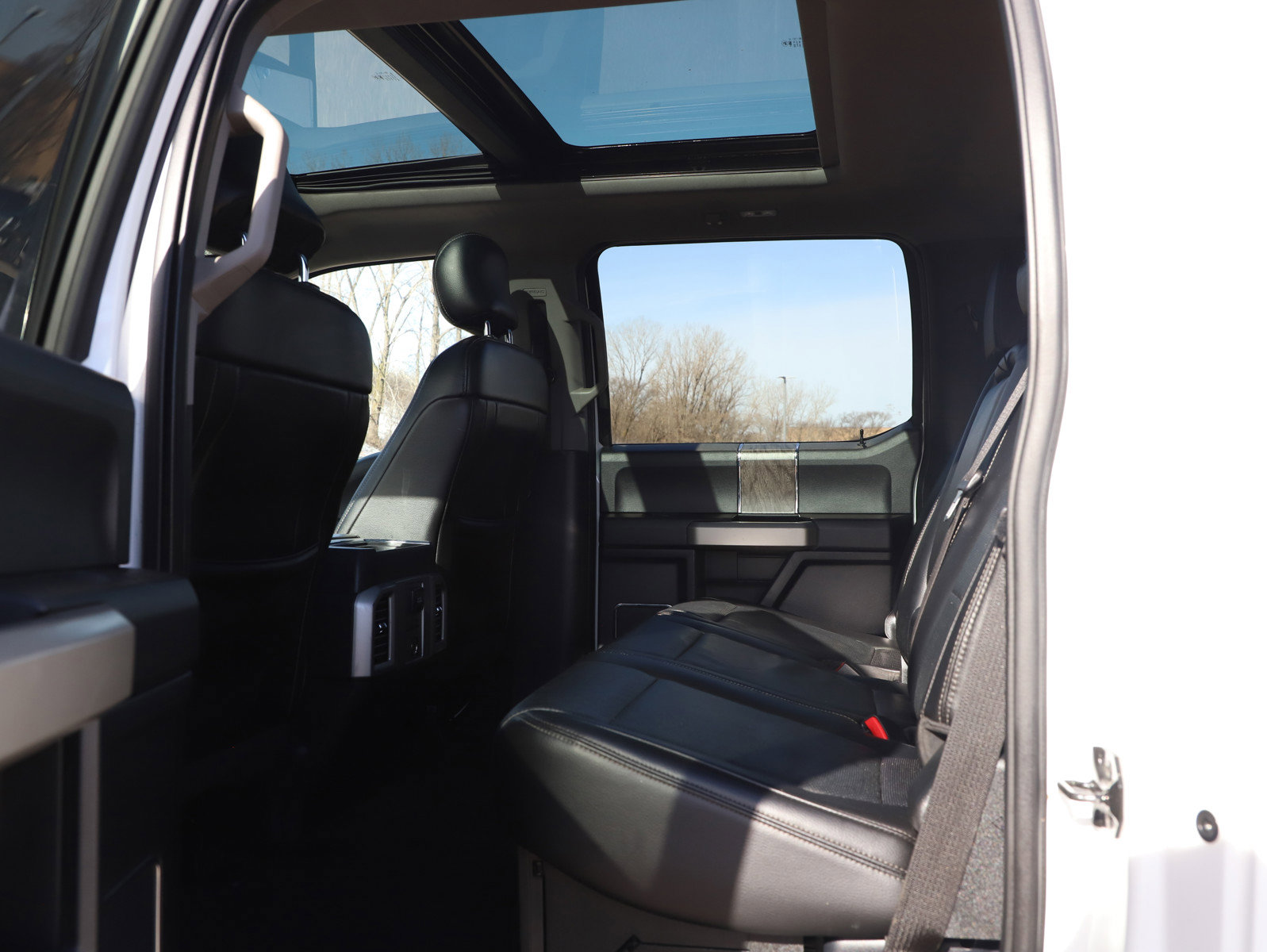 Used 2017 Ford F350 Lariat w/ Lariat Ultimate Package AWD/4WD image 17
