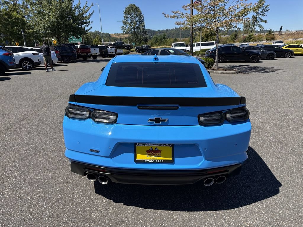 Certified 2023 Chevrolet Camaro SS RWD image 8