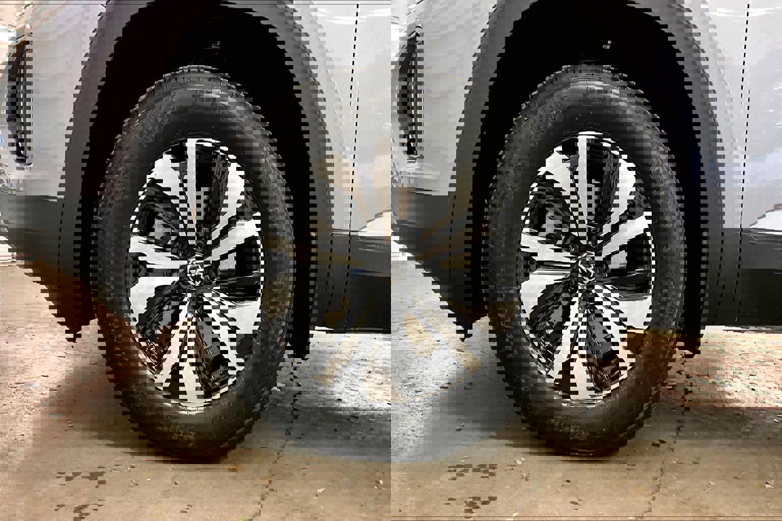 New 2026 Volkswagen Atlas Cross Sport SE image 14