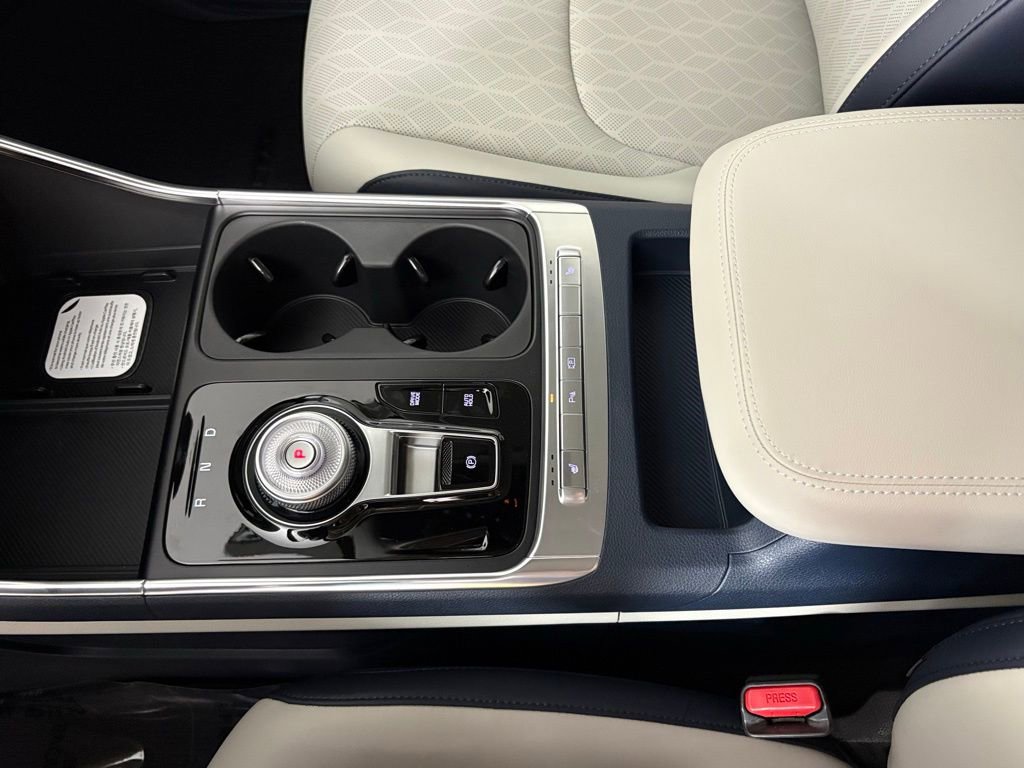 New 2026 Kia Carnival EX FWD image 30