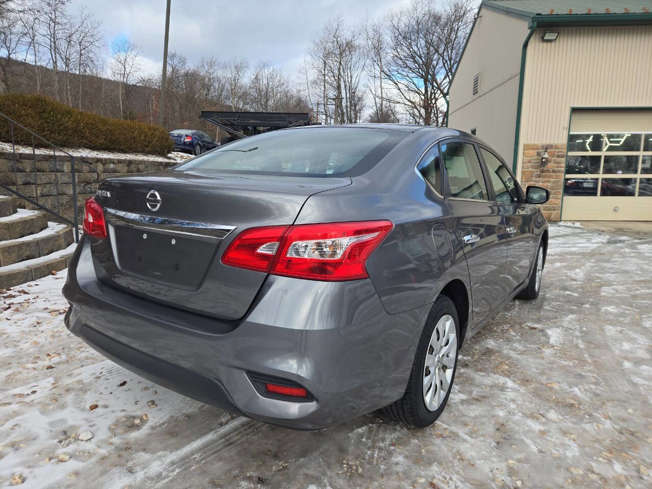 Used 2019 Nissan Sentra S image 8