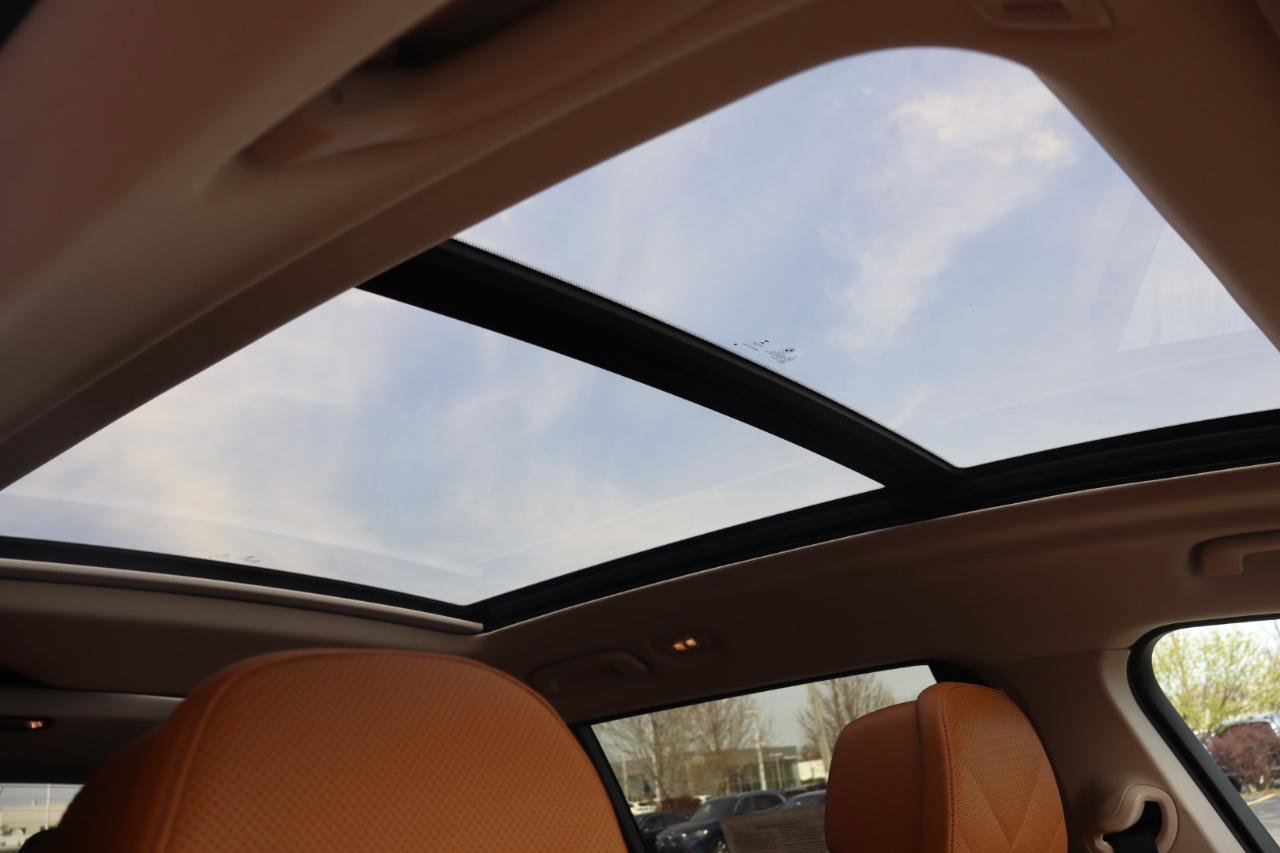 Used 2023 BMW X7 xDrive40i w/ Premium Package image 14