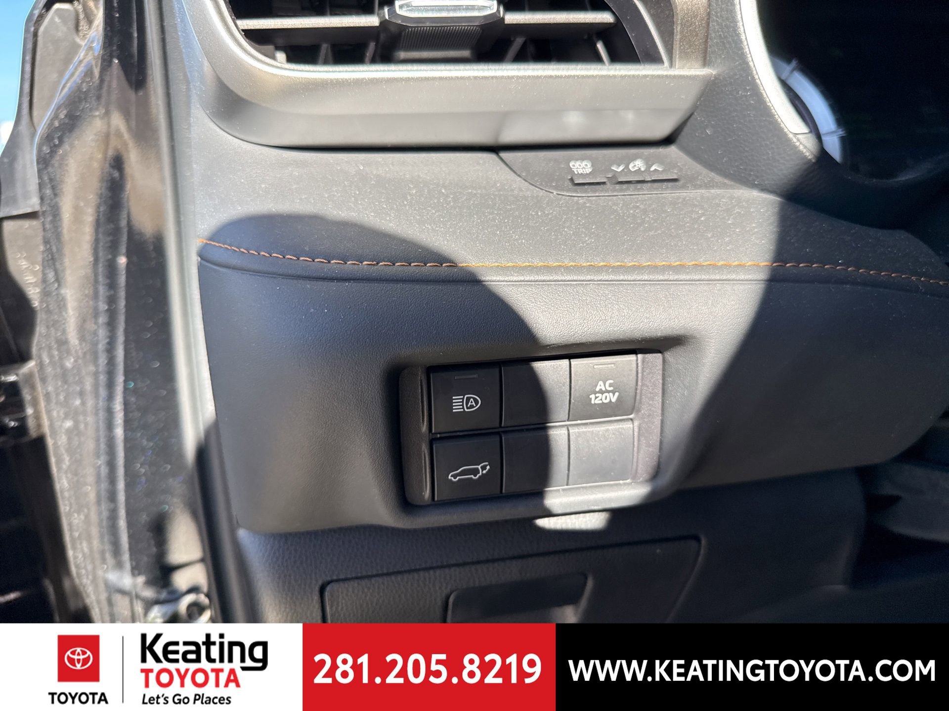 Certified 2023 Toyota Highlander Bronze Edition image 19