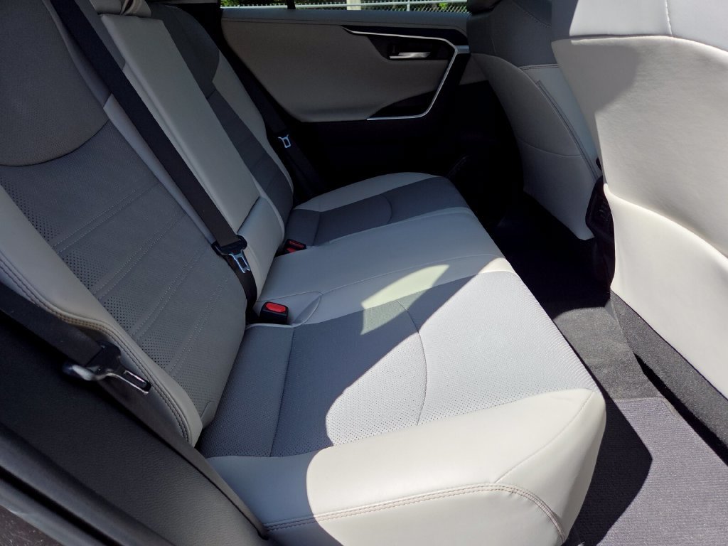 Certified 2023 Toyota RAV4 Limited FWD image 17