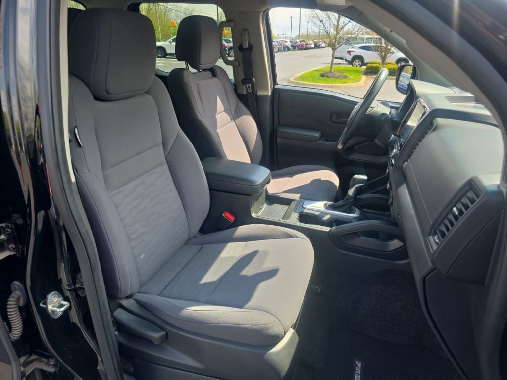 Used 2022 Nissan Frontier S w/ Technology Package RWD image 33