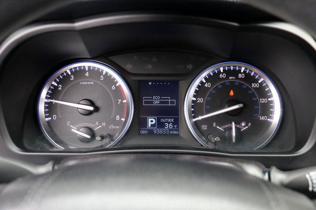 Used 2015 Toyota Highlander LE image 10