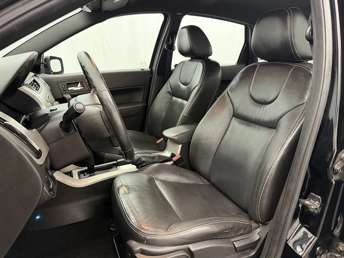 Used 2008 Ford Focus Sedan FWD image 9