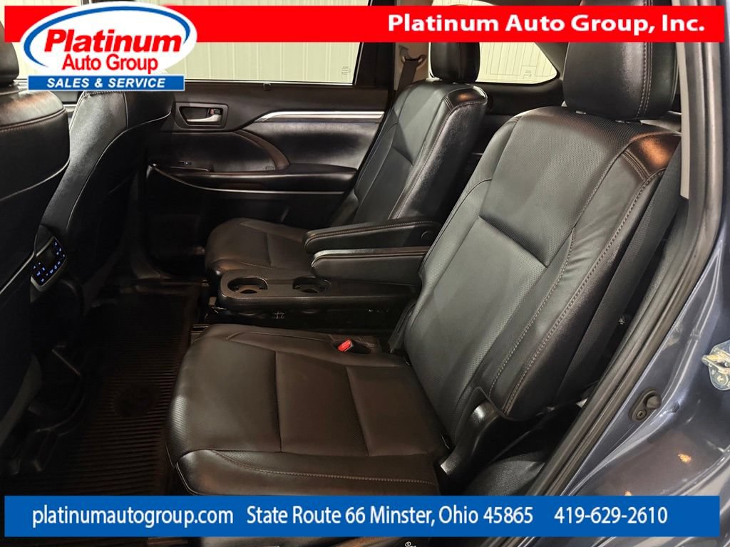 Used 2019 Toyota Highlander Limited Platinum AWD/4WD image 29
