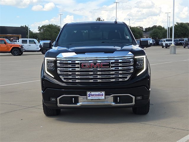 Used 2024 GMC Sierra 1500 Denali w/ Technology Package image 2