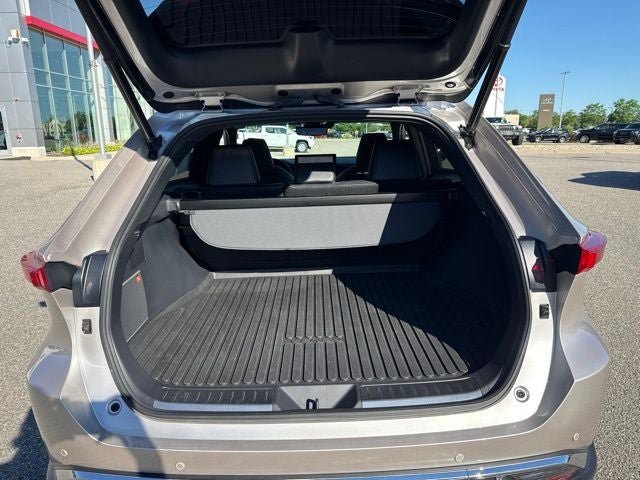 Certified 2023 Toyota Venza Limited AWD/4WD image 13