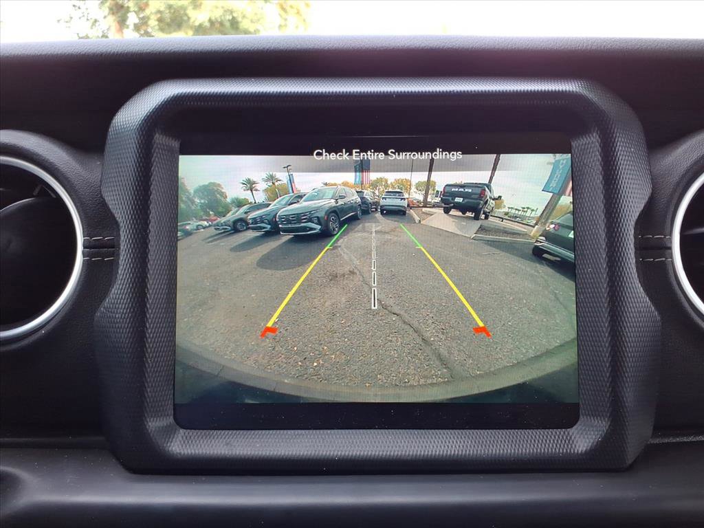 Used 2021 Jeep Wrangler Unlimited Sahara w/ Cold Weather Group image 20