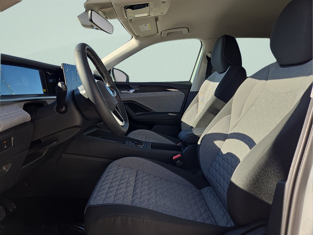 New 2026 Volkswagen Tiguan S FWD image 17
