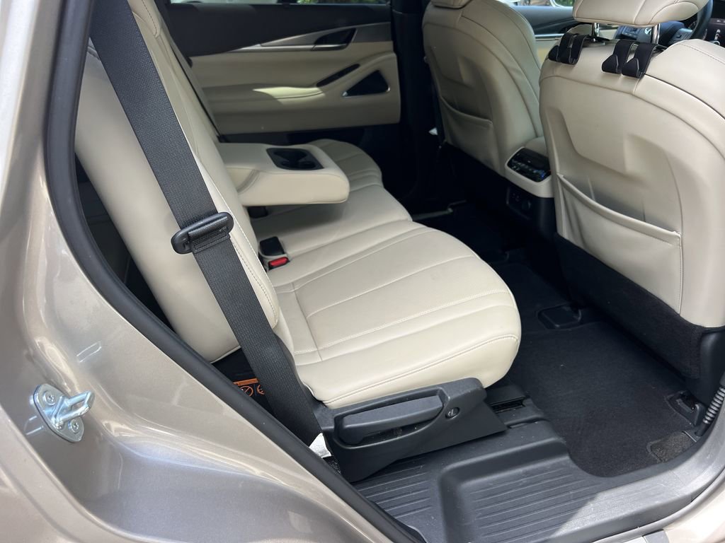 Used 2023 INFINITI QX60 Luxe w/ Vision Package AWD/4WD image 13