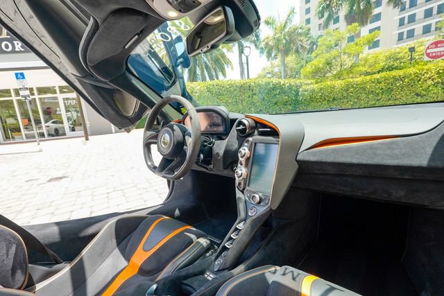 Used 2018 McLaren 720S Performance RWD image 91
