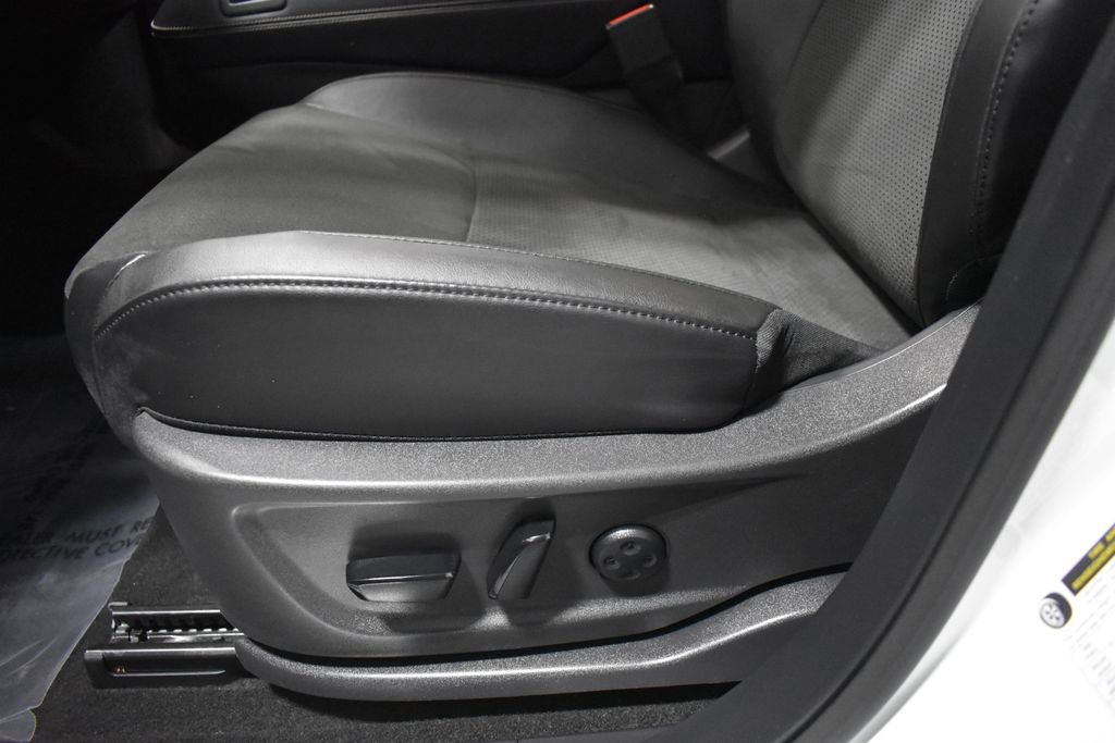 Certified 2024 Nissan Ariya AWD image 18