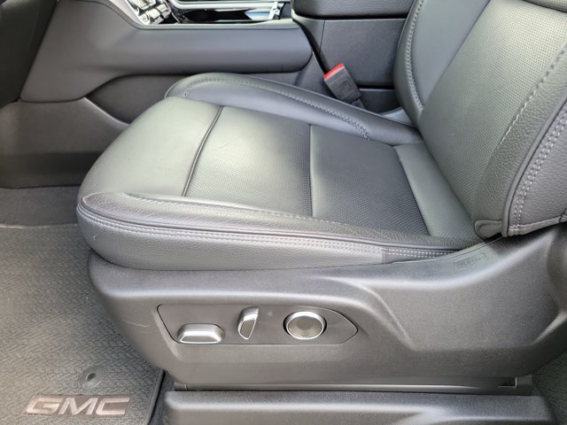 Used 2024 GMC Yukon XL Denali w/ Max Trailering Package AWD/4WD image 14