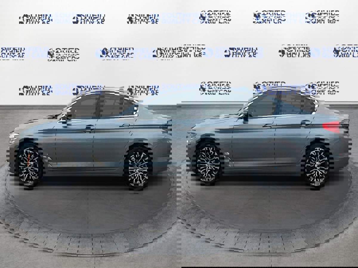 Used 2019 BMW 540i w/ Executive Package image 3