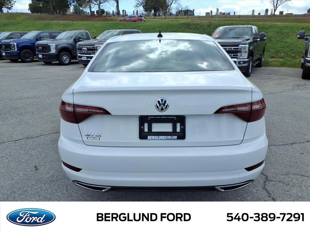 Used 2021 Volkswagen Jetta SEL Premium FWD image 6