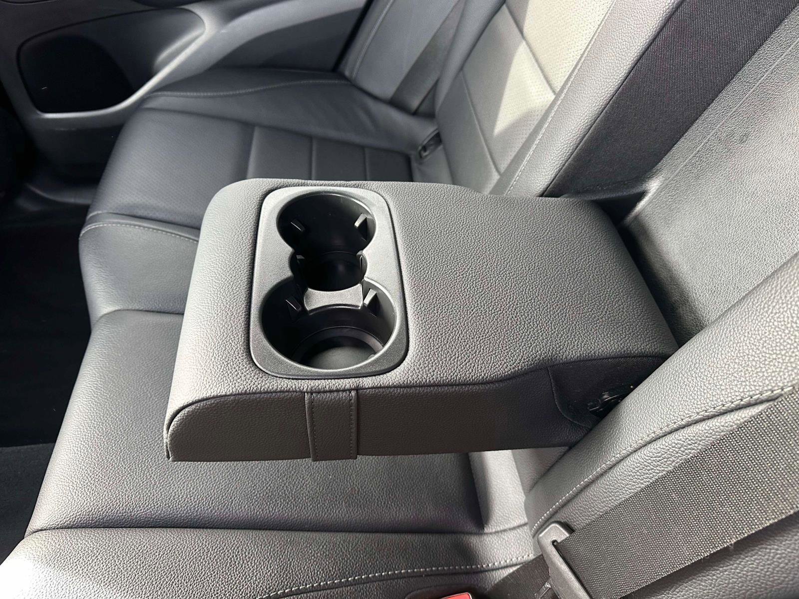 Used 2024 Mercedes-Benz GLE 450e GLE 450e Plug-In Hybrid 4MATIC image 10