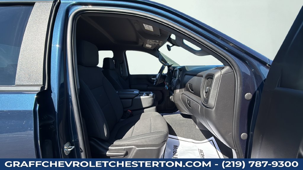 Used 2020 Chevrolet Silverado 1500 Custom w/ Custom Value Package AWD/4WD image 42
