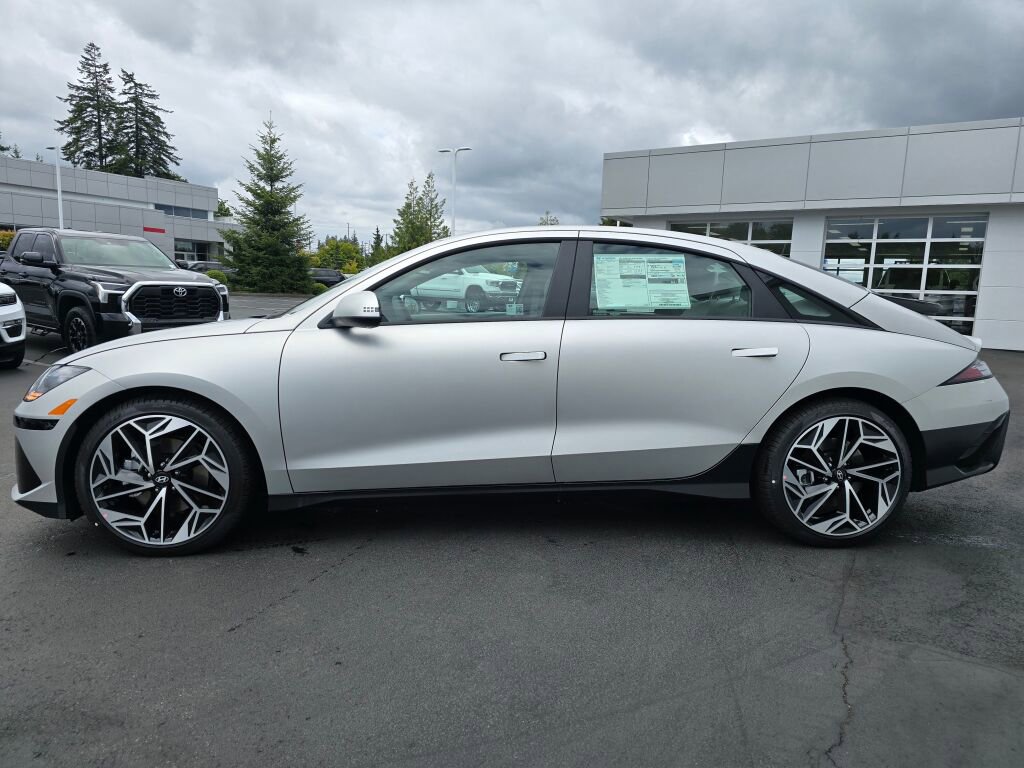 New 2025 Hyundai Ioniq 6 SEL image 7