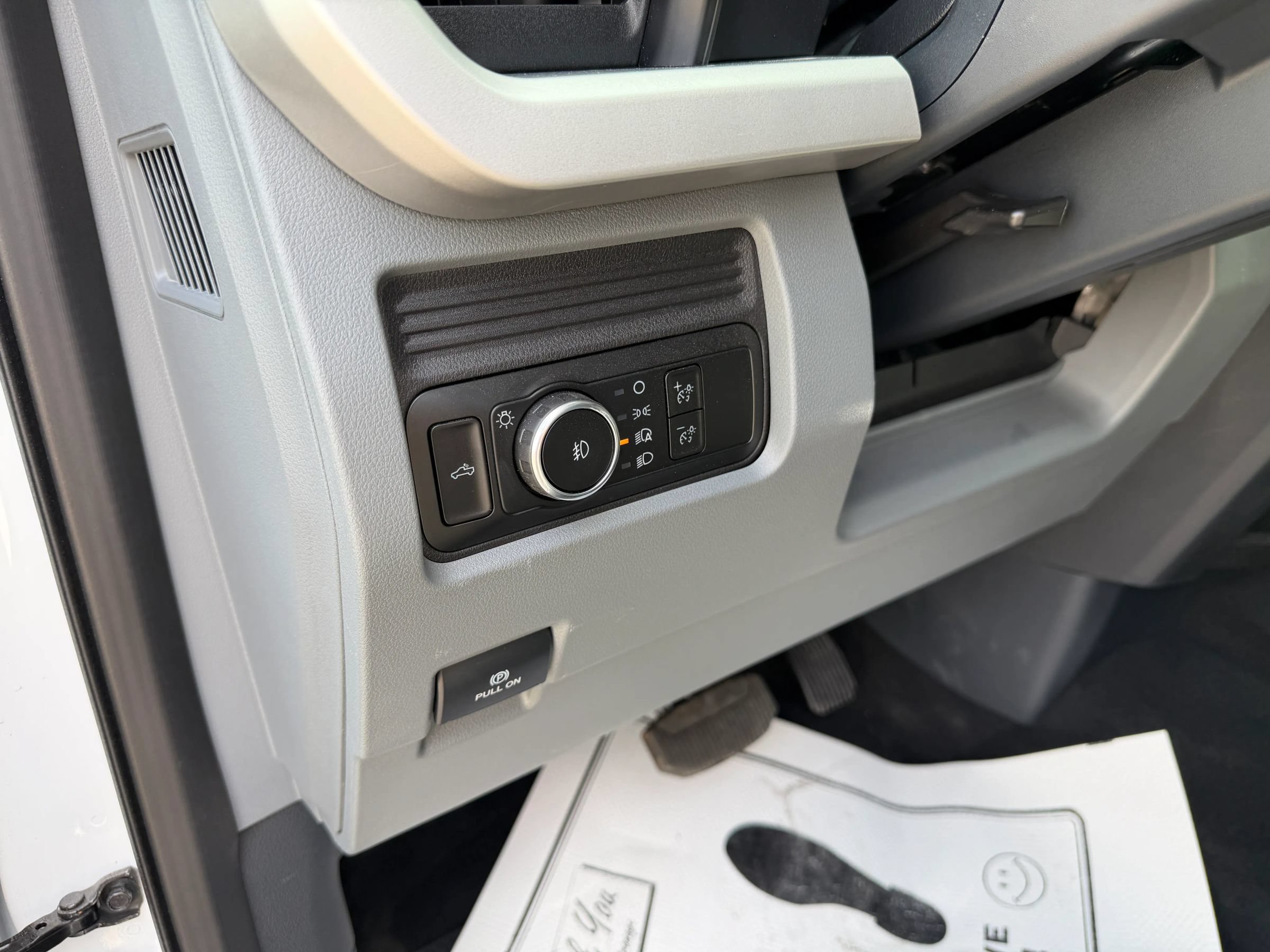 Used 2025 Ford F350 XLT AWD/4WD image 19