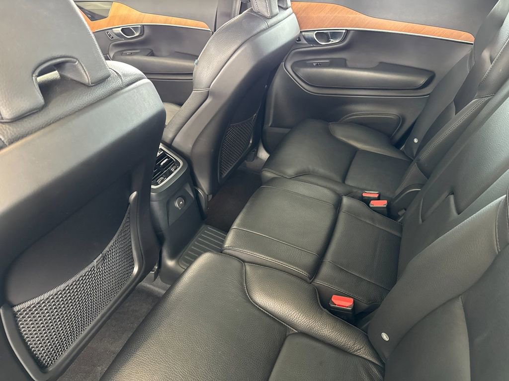 Certified 2023 Volvo XC90 T8 Plus w/ Protection Package Premier image 11