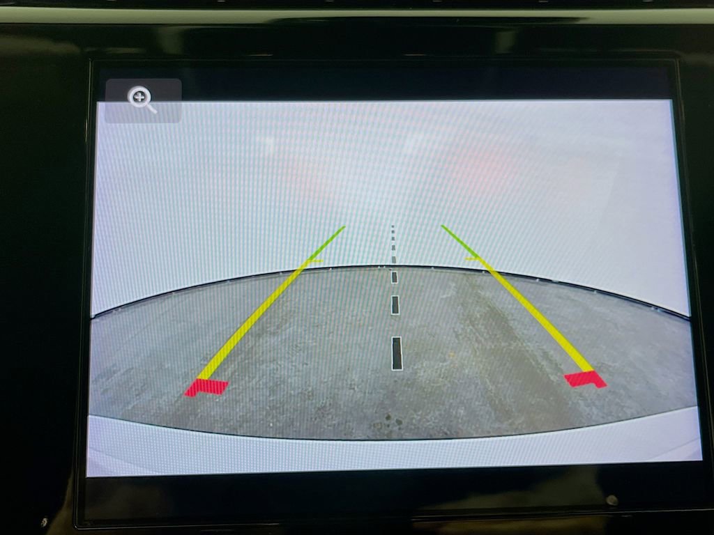 Used 2023 Jeep Grand Cherokee L Laredo image 20