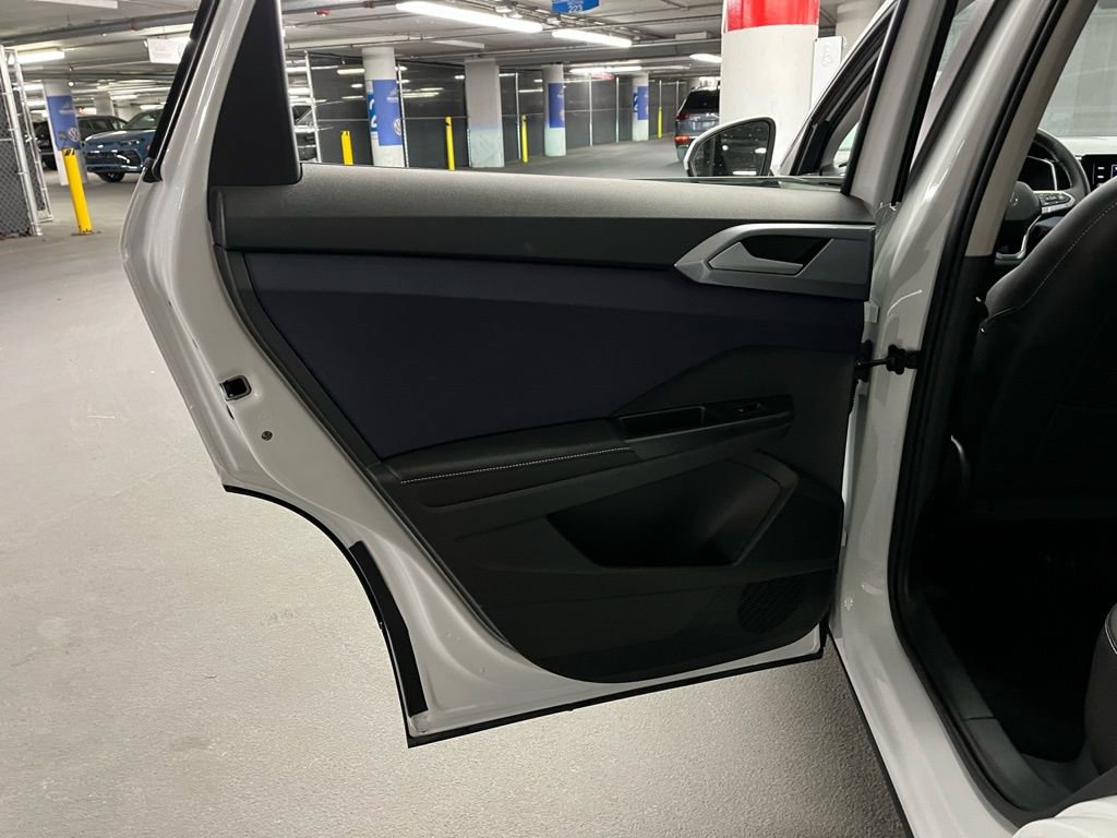 New 2026 Volkswagen Taos SEL image 20