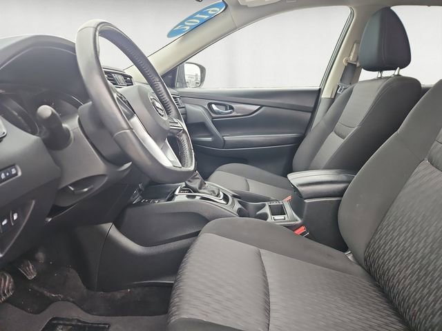Used 2019 Nissan Rogue SV w/ Sun & Sound Touring Package image 9