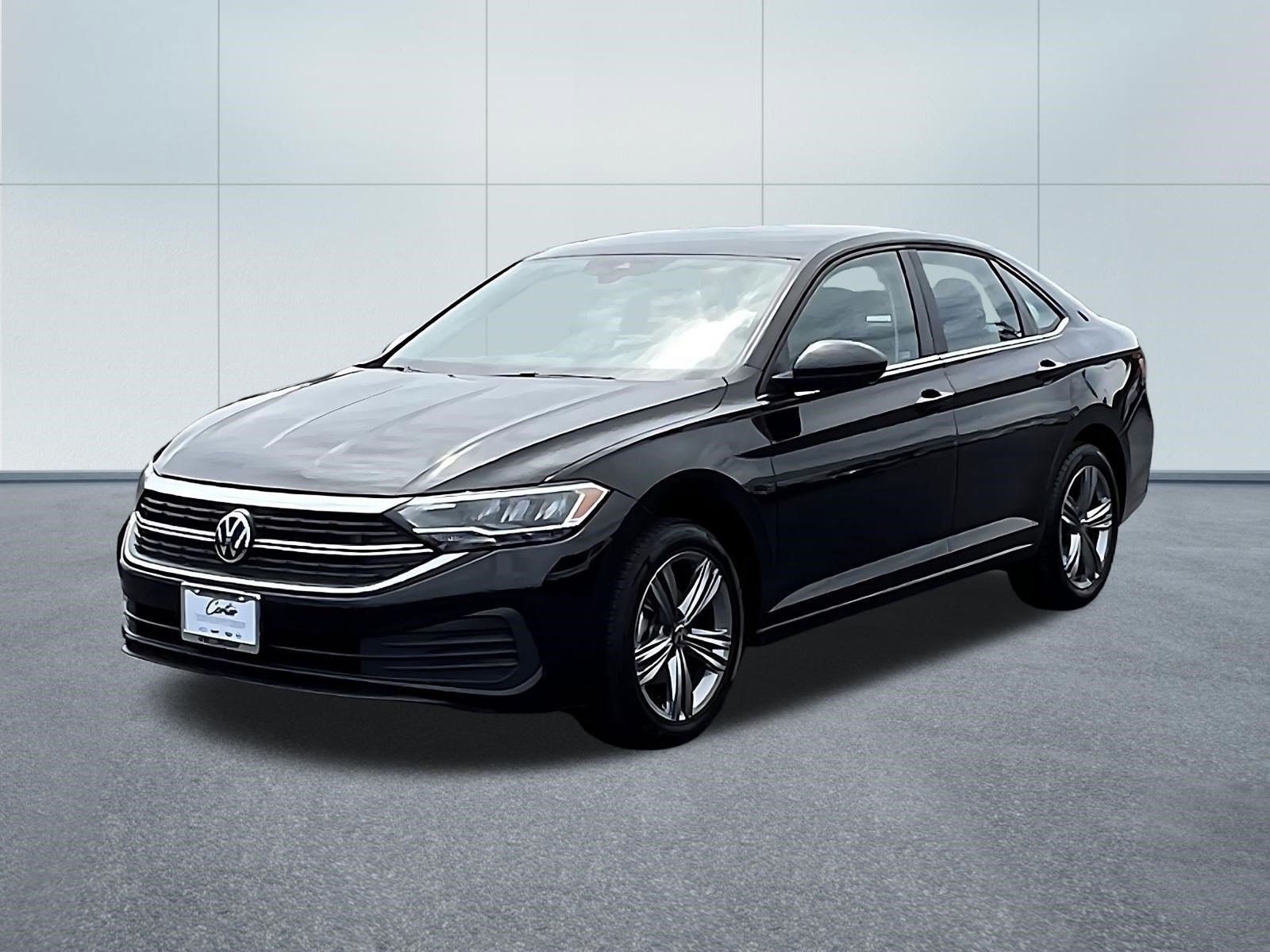Used 2024 Volkswagen Jetta SE FWD image 3