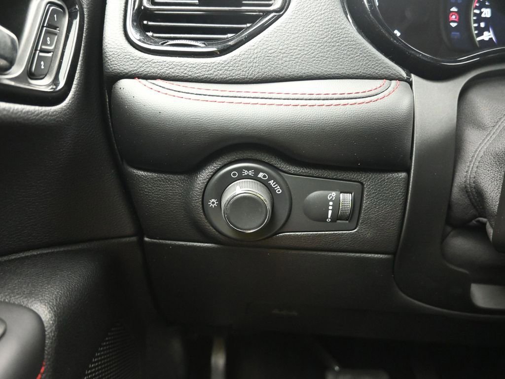 Used 2024 Dodge Durango GT image 18