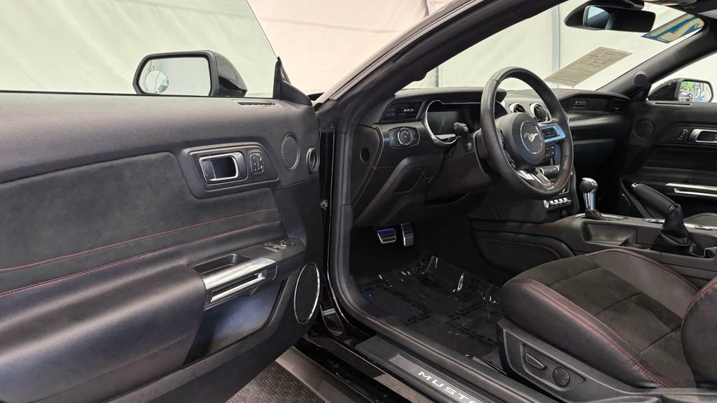 Used 2021 Ford Mustang GT Premium w/ Equipment Group 401A RWD image 23